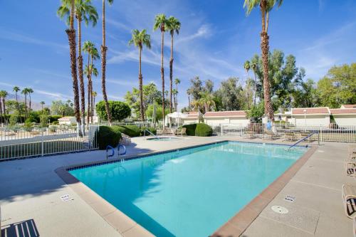 Condo with Pool Access Near Downtown Palm Springs! in Cathedral City, USA