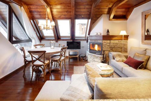 Val de Ruda Luxe 24 by FeelFree Rentals - Apartment - Baqueira-Beret