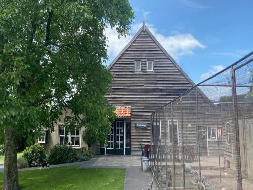 Farmhouse in Nieuwleusen near Lake and Nature