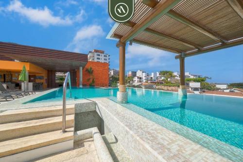 Studio in Romantic Zone - Rooftop Pool - King Bed