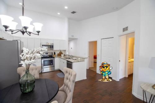 Entire Modern Home in Dade City in Dade City, USA