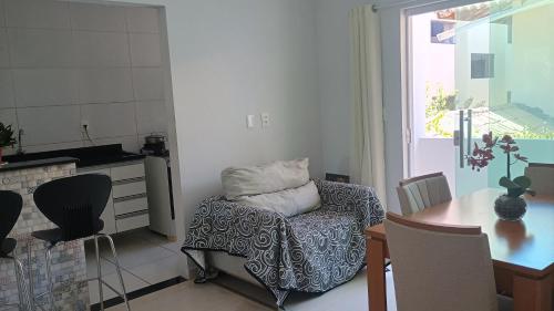 Lindo e aconchegante apartamento a 3min da praia – khách sạn tại Itaigara