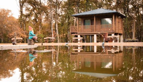 A szálláshely kívülről, Pensión Cabañas Bosque Máxico de Bonxe (Pension Cabanas Bosque Maxico de Bonxe) in Outeiro De Rei