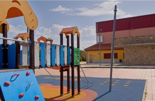 Apartamentos turísticos Sardon (Apartamentos turisticos Sardon) in Monleras