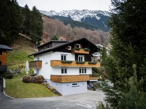 Haus Tisch in Schruns-Tschagguns, Österreich