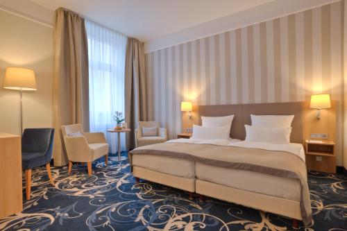 1 queen bed