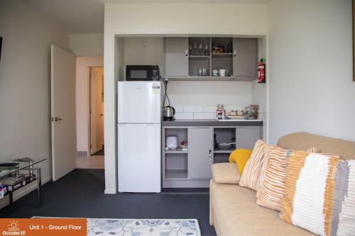 Kitchen, Oceans Resort Whitianga in Whitianga