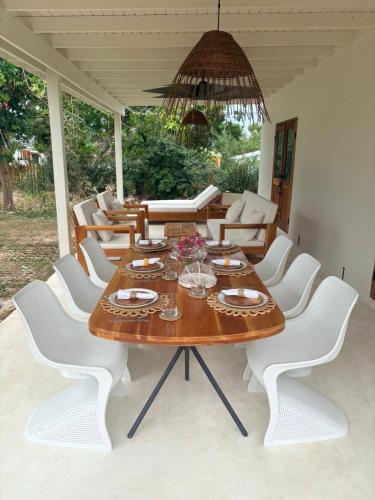Équipements, The Nook, Design Led 2BR Villa, Walk to Beach, Jakes, Restaurants and More in Treasure Beach