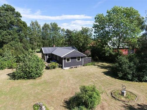 Viesnīcas āriene, 6 person holiday home in LÖTTORP (6 person holiday home in LOTTORP) in Mellböda
