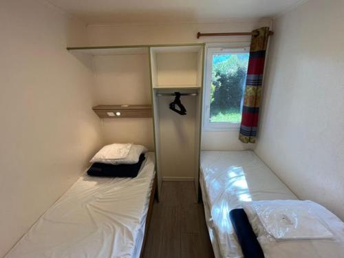 Chalet confortable pour 2 avec terrasse à Gurmençon - API-1-52-336 (Chalet confortable pour 2 avec terrasse a Gurmencon - API-1-52-336) in 吉蒙孔