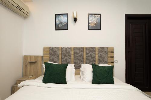Museum Land Boutique Hotel - image 11