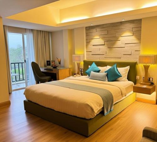 Cyberview Resort & Spa Room Type - Superior King Bed