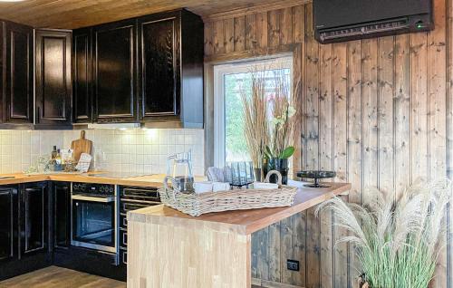 廚房, Lovely Home In Sjusjøen With Sauna in 斯幽斯耶恩