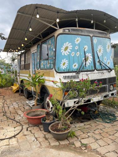 NamBanhomestay&cafe Linh Ẩn Tự – khách sạn tại Mê Linh