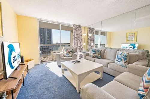 South Hampton 3BR Oceanview Balcony Steps to Beach photo 2