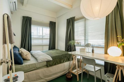 room detail thumbnail 0