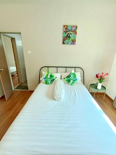 TROPICAL LIVINGS MERU IPOH HOMESTAY by Grab A Stay, Ipoh