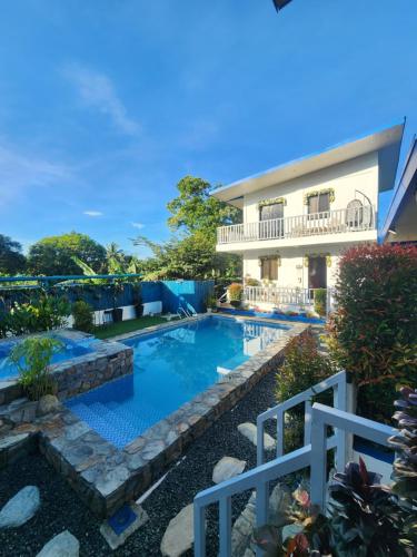 Villa Elvira Private Resort – khách sạn tại Mendez