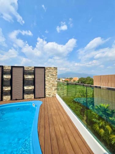 พูล สวีท วิลลา (Pool Suite Villa) in แม่เหียะ
