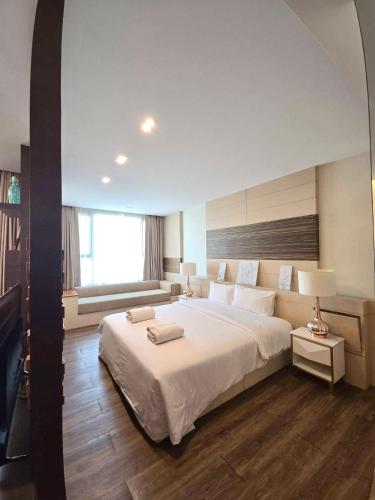 พูล สวีท วิลลา (Pool Suite Villa) in แม่เหียะ