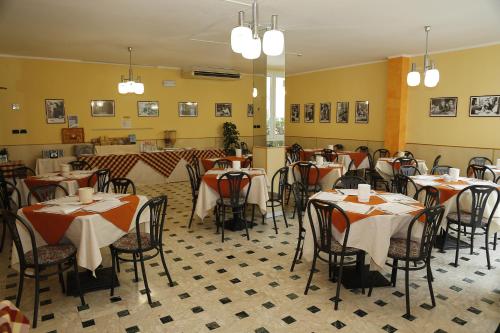 Hotel Villa Dina