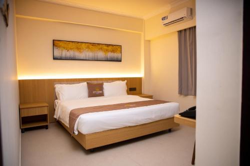 City Crown Hotel Room Type - King Room