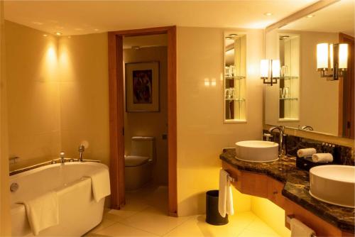 room detail thumbnail 2