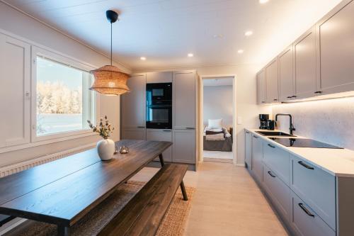 . Lapland Lakeside Villa