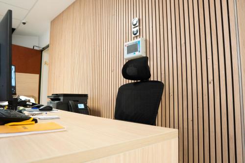 Aero Hotel - image 39