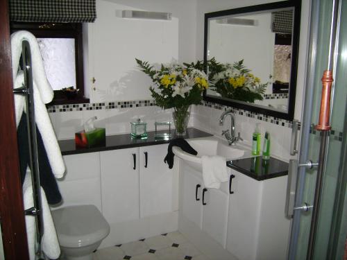 Smithfield Farm Bed & Breakfast - image 4