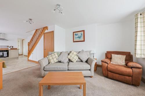 Seadmed, Spacious Self Contained Annexe with Parking - Pass the Keys in Chinnor