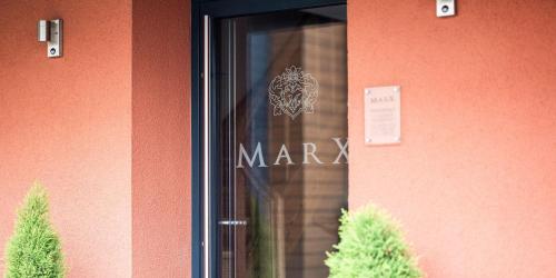 Ieeja, Weingut Marx - Rotes Haus in Windesheim