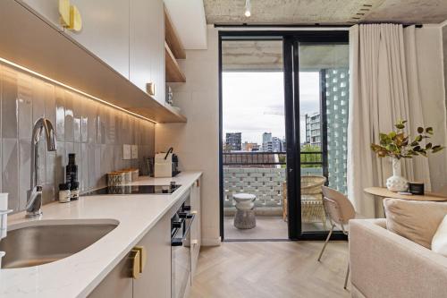 Central Sea Point Studio Rooftop Pool - image 4