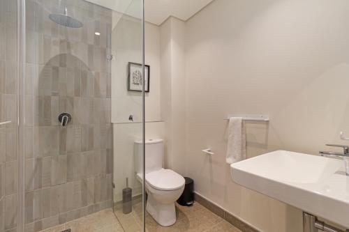 Central Sea Point Studio Rooftop Pool - image 7