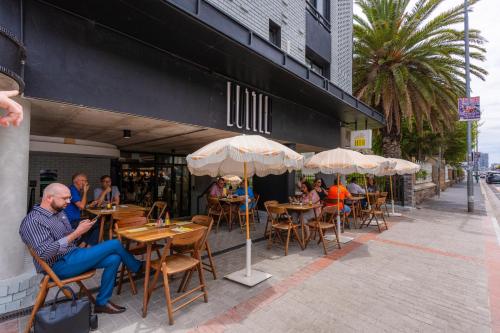Central Sea Point Studio Rooftop Pool - image 2