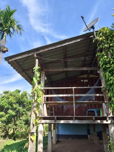 Baan Klang Na Wooden Retreat – khách sạn tại Wiang Nuea