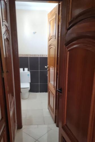 Luxurious Accessible Apartment in the Heart of Fes - image 9