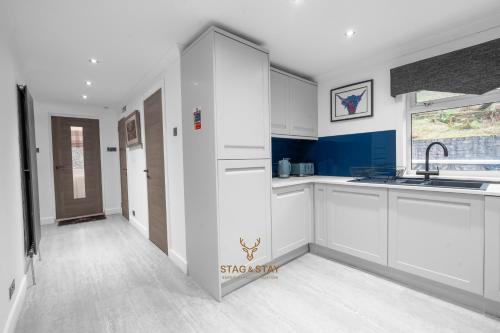 Вхід, Stag & Stay- Waterlillie - Contractor friendly, Fast WiFi in Port Glasgow