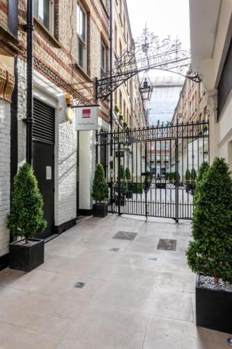 Roomspace Serviced Apartments - Sterling House, Londýn
