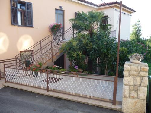  Apartment Monika, Ferienwohnung in Nedeščina