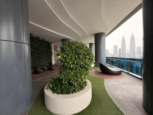 IKON SUITE's E A T O N KLCC - image 12