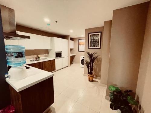Grand Gate Away Suites - image 3
