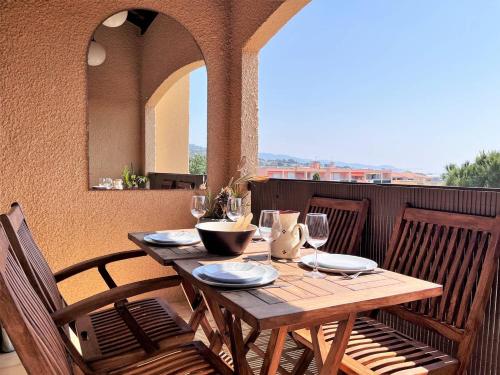 BO230-314 Appartement Studio coin nuit 4 couchages BORMES LES MIMOSAS