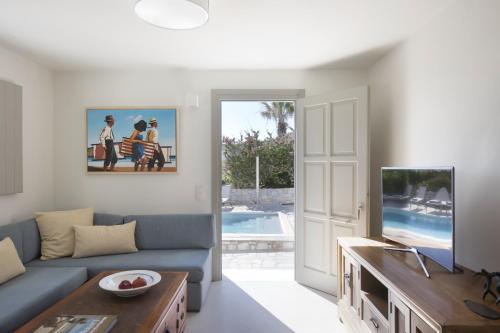 Villa Aphrodite · Elegant villa sea views designer renovation - image 5