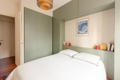 VIRGILE KEYWEEK Family apartment in the heart of Biarritz - image 5