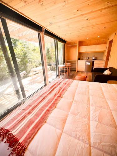 Outscape Cabana en Lago Chapo con Hot Tub in Rio Del Sur