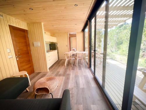 OUTSCAPE I Cabana Familiar En Lago Chapo con Hot Tub in Rio Del Sur