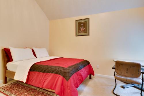Lovely Family Home - 20 Miles to Downtown Atlanta! - image 25