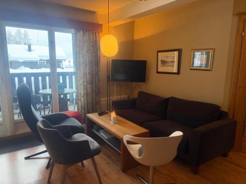 Cozy Ground-Floor Apartment In Beitostølen in โตสโตเลน