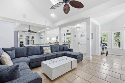 Coastal Luxe Retreat - Heated Pool & Spa - Games in Hilton Head Island (SC)
